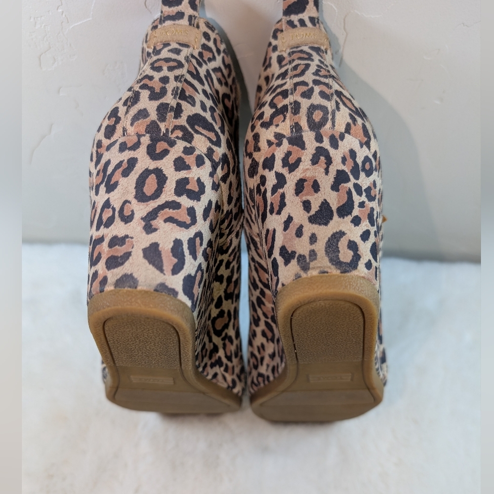 TOMS Kelsey Wedge Ankle Booties – Light Leopard Print – Size 10 - Picture 11 of 14